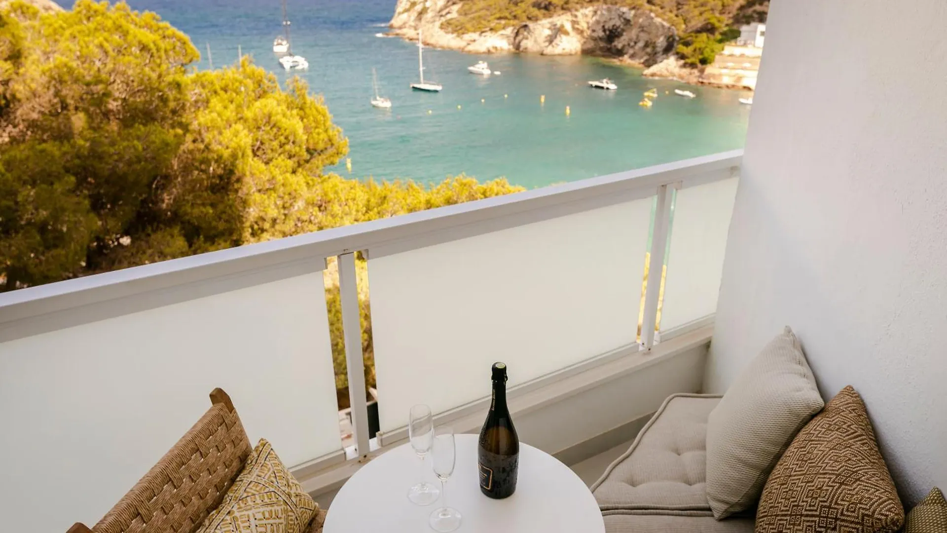 Mondrian Ibiza Hotel Cala Llonga  5*, Cala Llonga (Ibiza) Spain