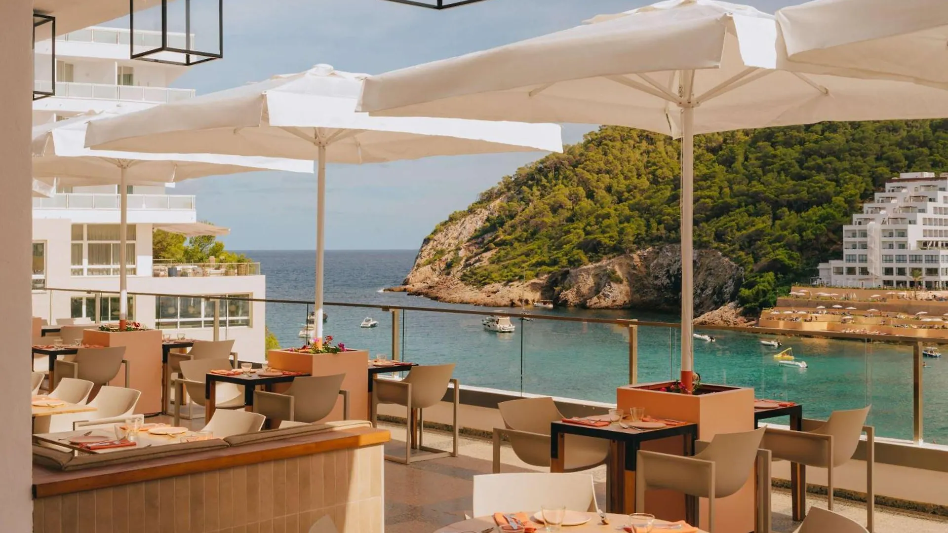 Mondrian Ibiza Hotel Cala Llonga