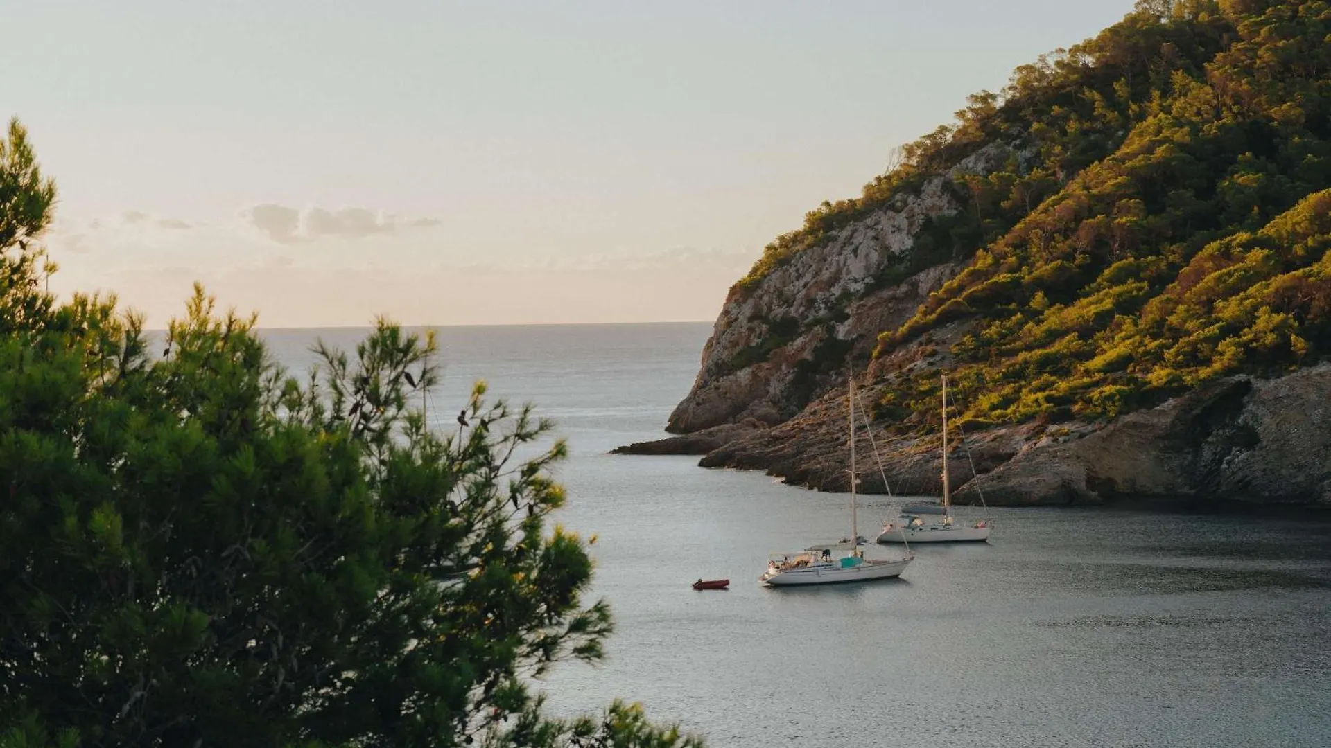 Mondrian Ibiza Hotel Cala Llonga  5*, Cala Llonga (Ibiza) Spain