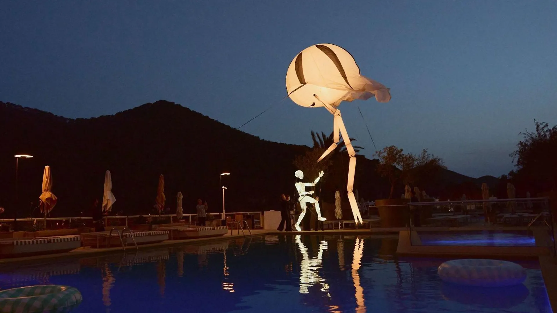 Mondrian Ibiza Hotel Cala Llonga